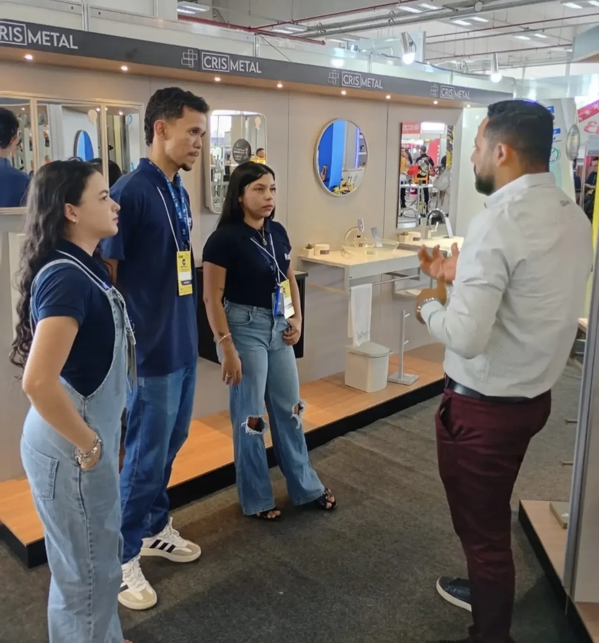 Visita aos estandes da Construtec